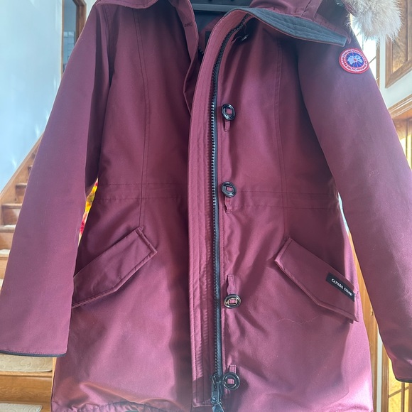 Canada goose  Down Parka in Elderberry. Size Large. Excellent condition. - Picture 2 of 10
